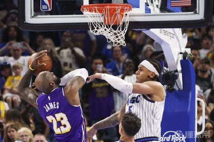 湖人魔術裁判報告：班凱羅封蓋詹姆斯先接觸球并未打手
