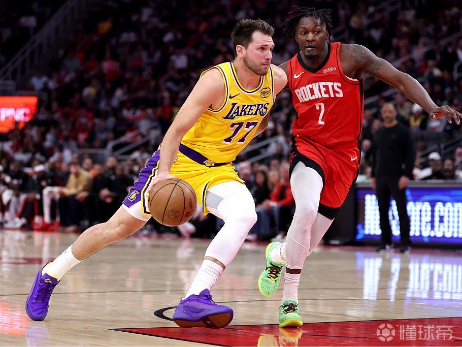 東契奇砍40分9板10助準三雙，解鎖1600三分里程碑歷史最年輕